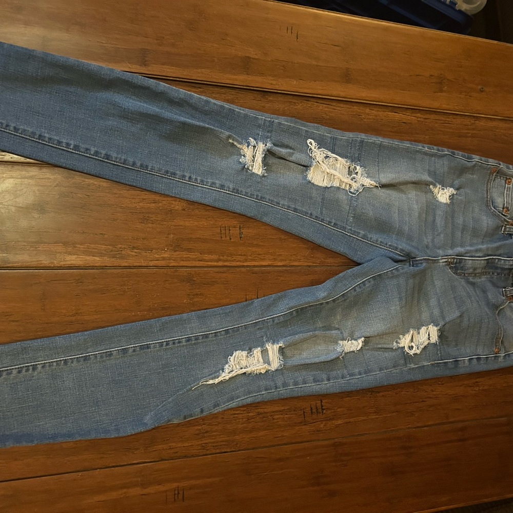 Aeropostale Ripped Skinny Jeans in Blue